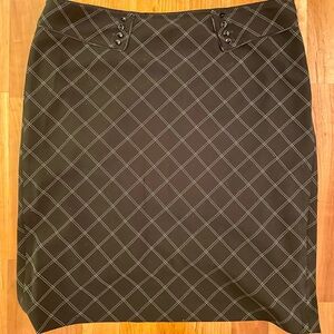 White House Black Market Women's Black Plaid Skirt